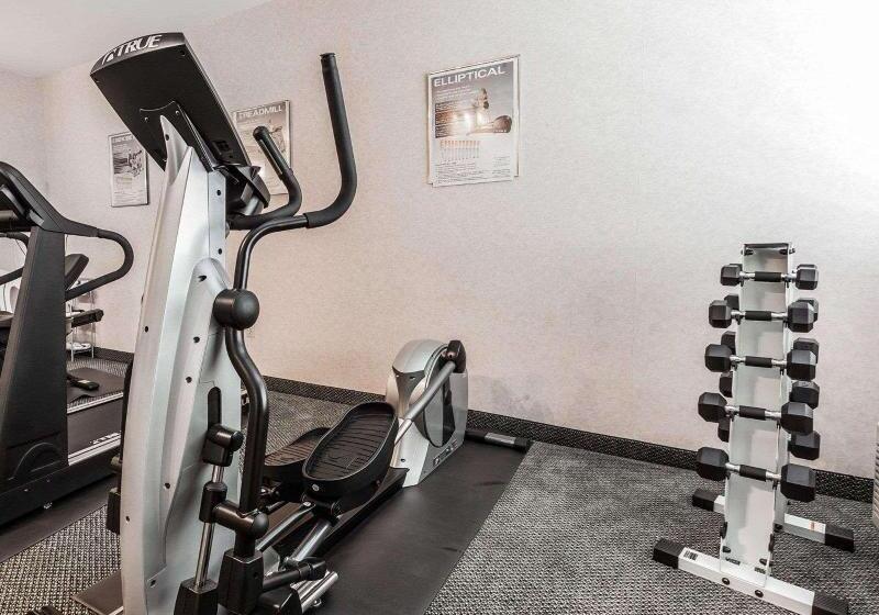 בית מלון כפרי Quality Inn Tulalip  Marysville