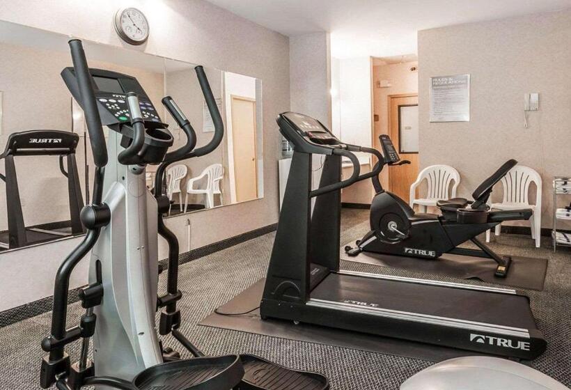 בית מלון כפרי Quality Inn Tulalip  Marysville