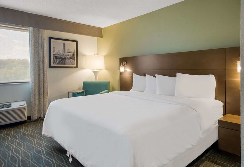 Radisson Hotel Grand Rapids Riverfront