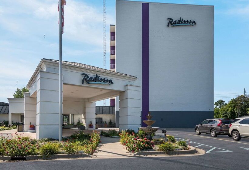Radisson Hotel Grand Rapids Riverfront