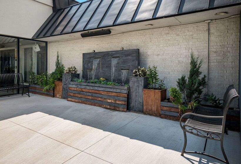 Radisson Hotel Grand Rapids Riverfront