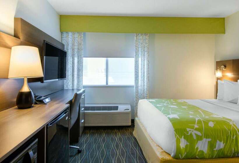 Radisson Hotel Grand Rapids Riverfront