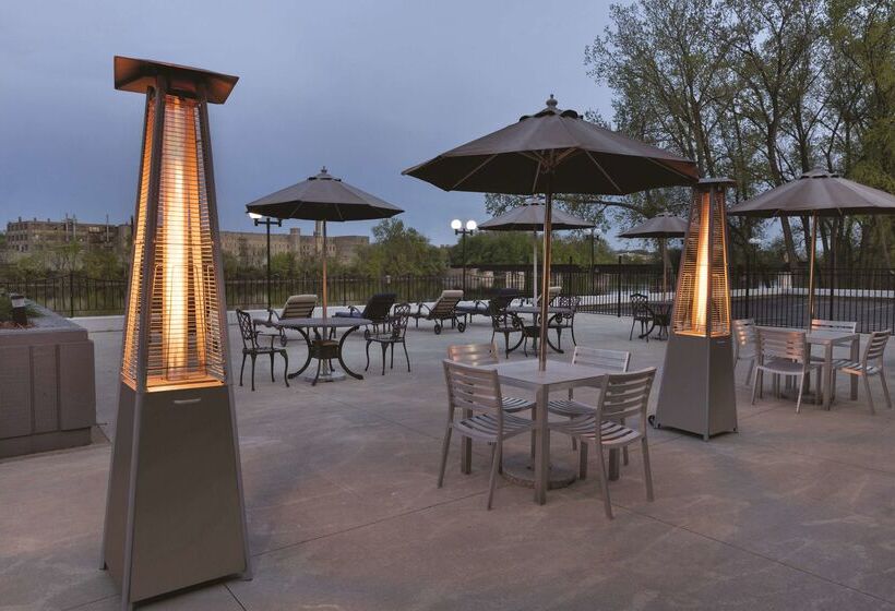 Radisson Hotel Grand Rapids Riverfront