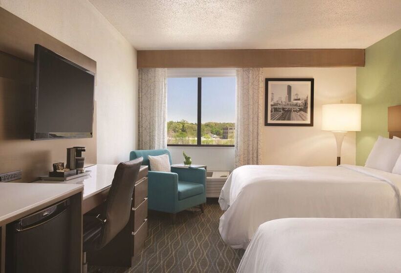 Radisson Hotel Grand Rapids Riverfront