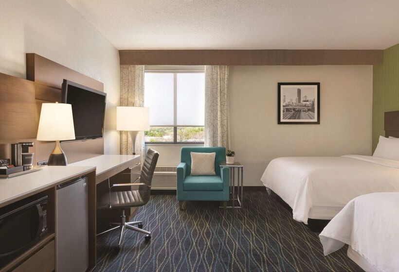 Radisson Hotel Grand Rapids Riverfront