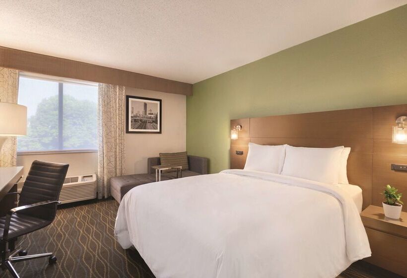 Radisson Hotel Grand Rapids Riverfront