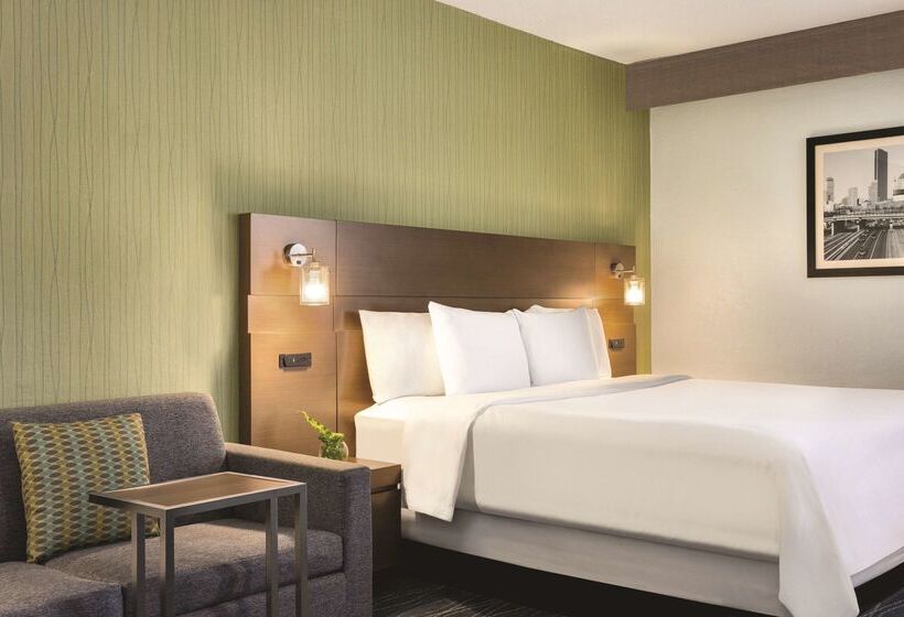 Radisson Hotel Grand Rapids Riverfront