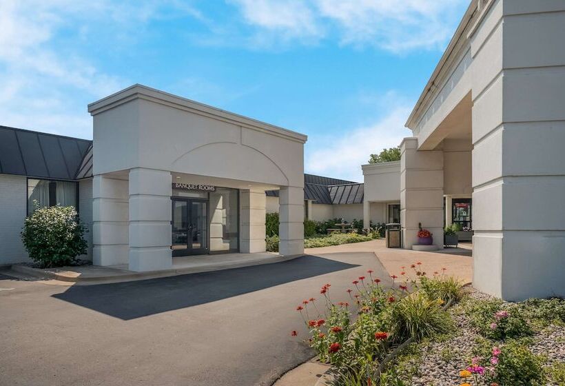 Radisson Hotel Grand Rapids Riverfront