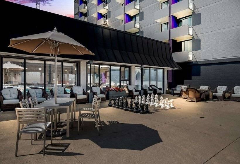 Radisson Hotel Grand Rapids Riverfront