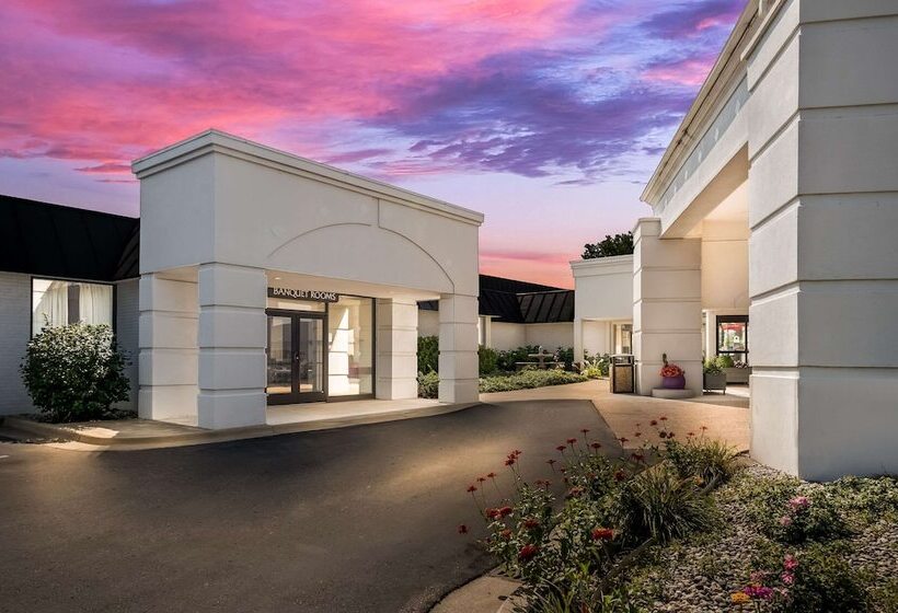 Radisson Hotel Grand Rapids Riverfront