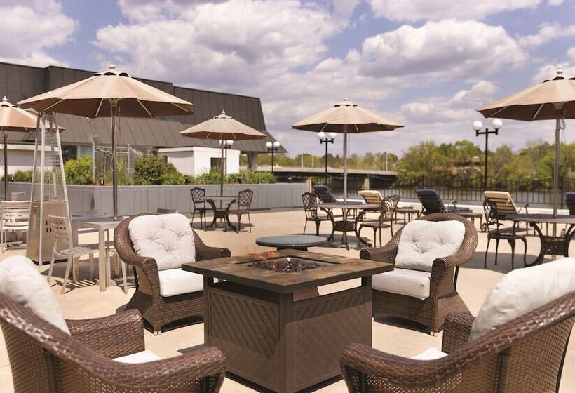 Radisson Hotel Grand Rapids Riverfront