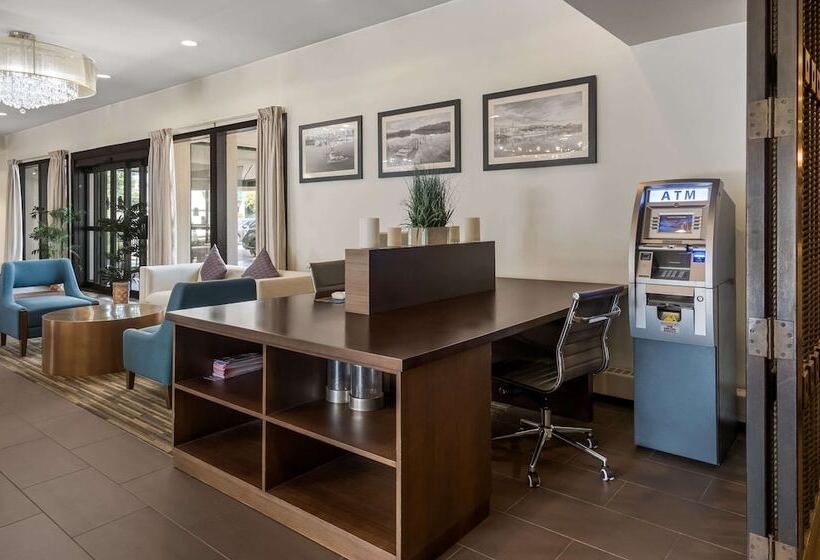 Radisson Hotel Grand Rapids Riverfront