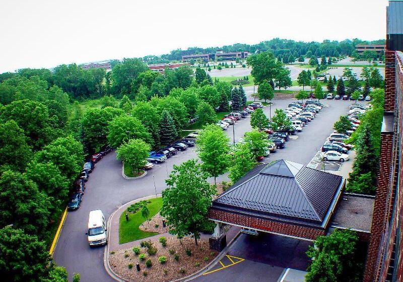 בית מלון כפרי Ramada By Wyndham Minneapolis Airport/eagan