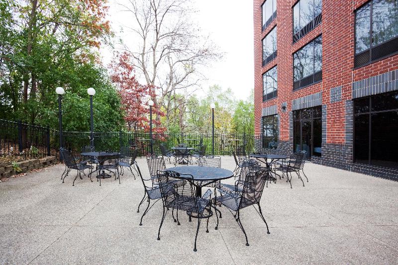 בית מלון כפרי Ramada By Wyndham Minneapolis Airport/eagan