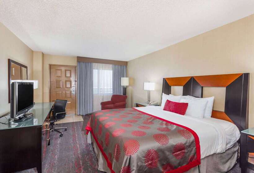 ホテル Ramada By Wyndham San Diego National City