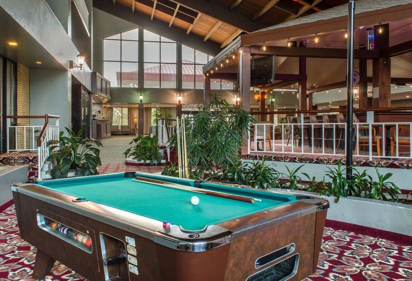 هتل Ramada By Wyndham Shreveport Airport