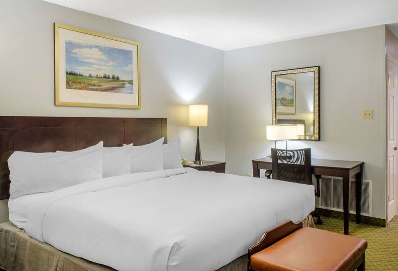 هتل Ramada By Wyndham Shreveport Airport