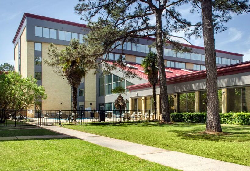 هتل Ramada By Wyndham Shreveport Airport