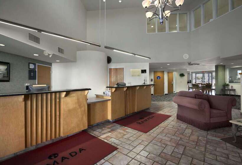 בית מלון כפרי Ramada By Wyndham Williams