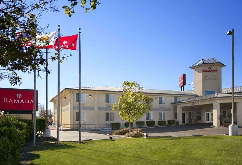 בית מלון כפרי Ramada By Wyndham Williams