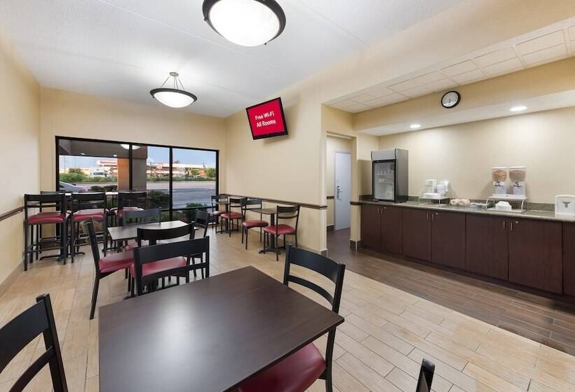 ホテル Red Roof Inn & Suites Columbus  West Broad