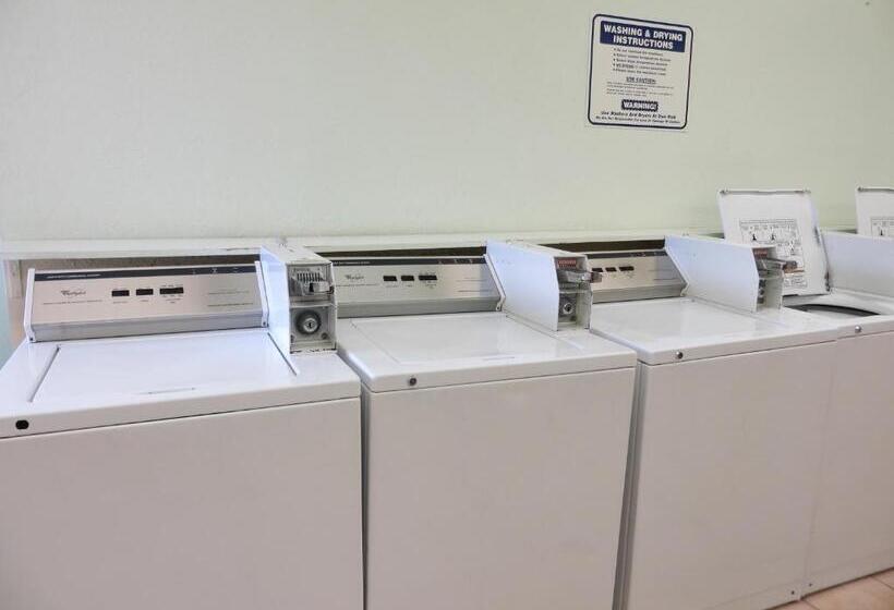 Seralago Hotel & Suites Main Gate East