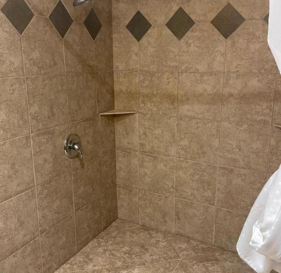 هتل Stay Suites Formerly Known As Days Inn & Suites By Wyndham La Crosse Onalaska