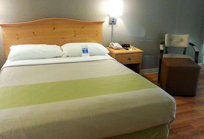 Отель Studio 6west Palm Beach, Fl