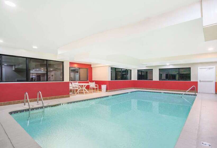 فندق Super 8 By Wyndham Gettysburg