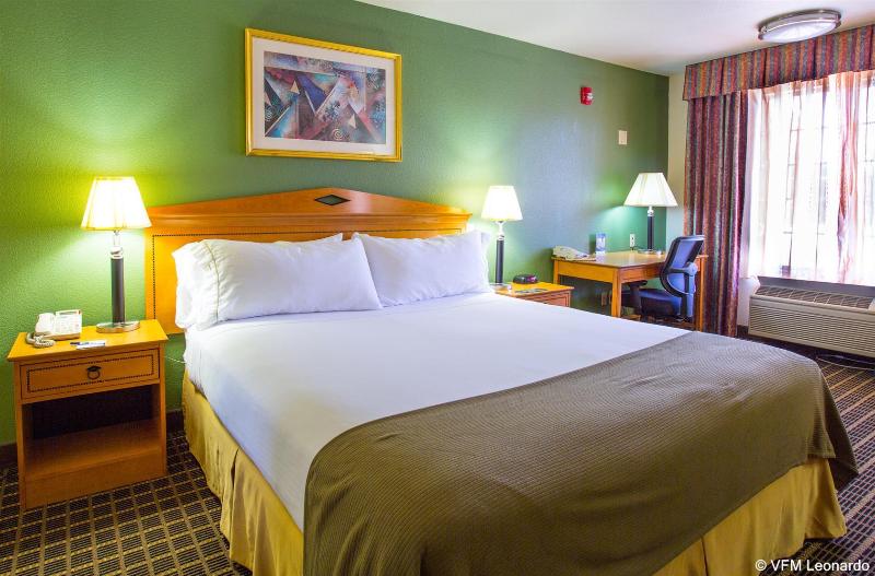 Surestayplus Hotel By Best Western San Jose Central City