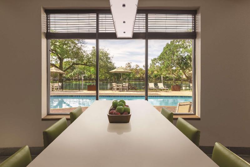 בית מלון כפרי Country Inn & Suites By Radisson, Rj Stadium   Tampa Airport East