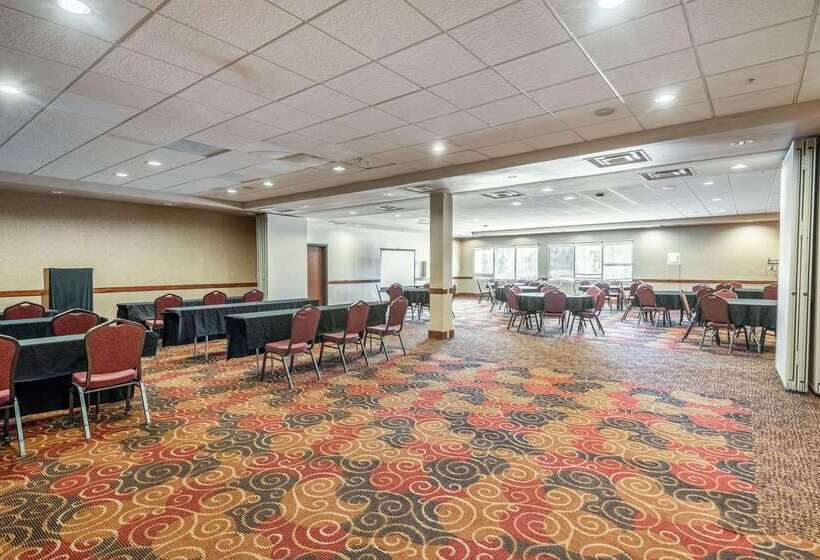 The Grand Hotel, Ascend Hotel Collection