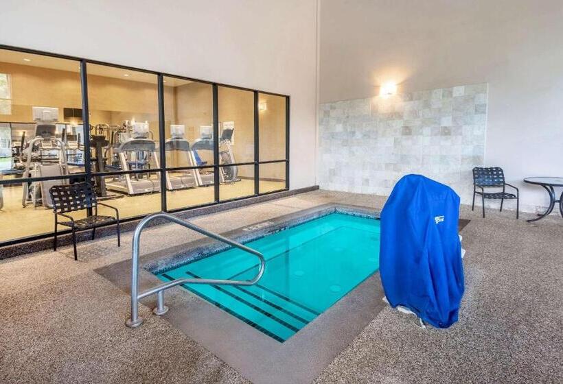 The Grand Hotel, Ascend Hotel Collection