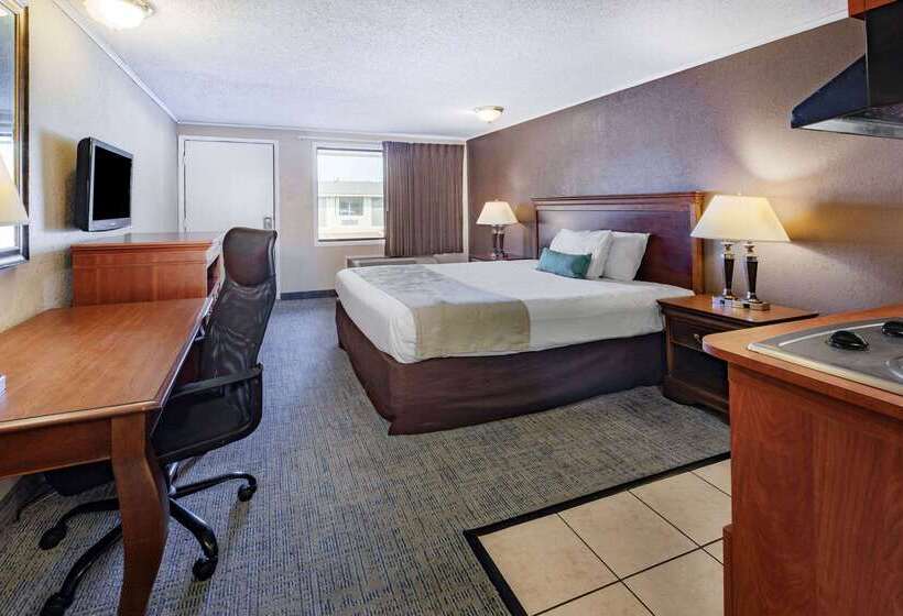 فندق Travelodge By Wyndham Monroe