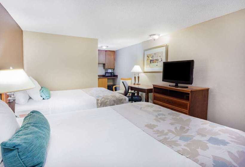 فندق Travelodge By Wyndham Monroe