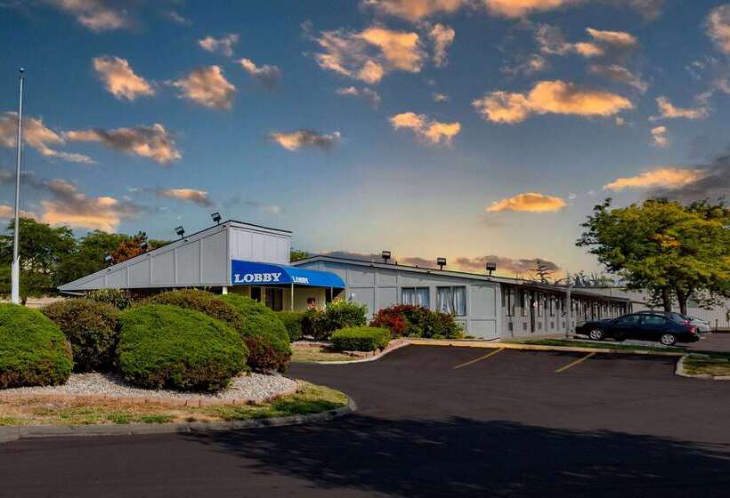 فندق Travelodge By Wyndham Monroe