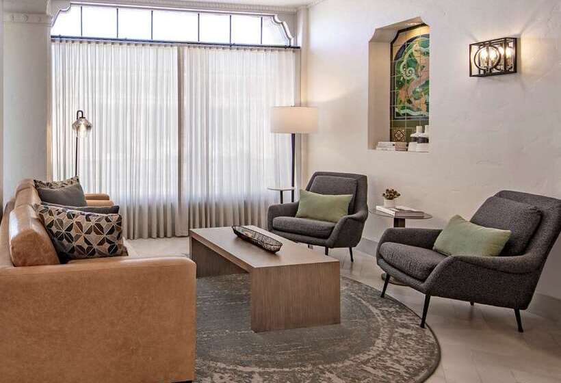 فندق Virginia Santa Barbara, Tapestry Collection By Hilton