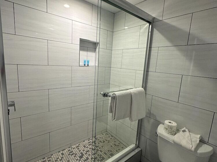 Wave Hotel Manhattan Beach