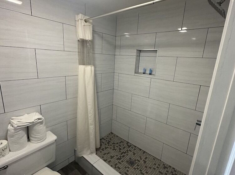 Wave Hotel Manhattan Beach