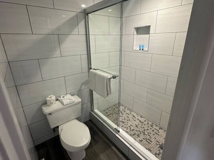 Wave Hotel Manhattan Beach