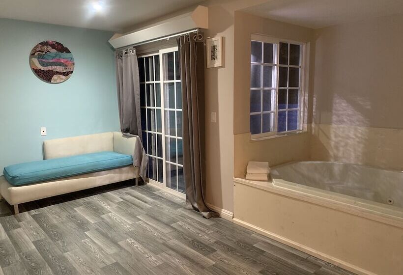 Wave Hotel Manhattan Beach