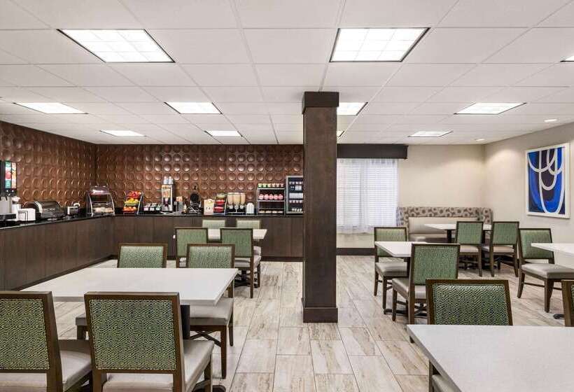 فندق Wingate By Wyndham Savannah I 95 North