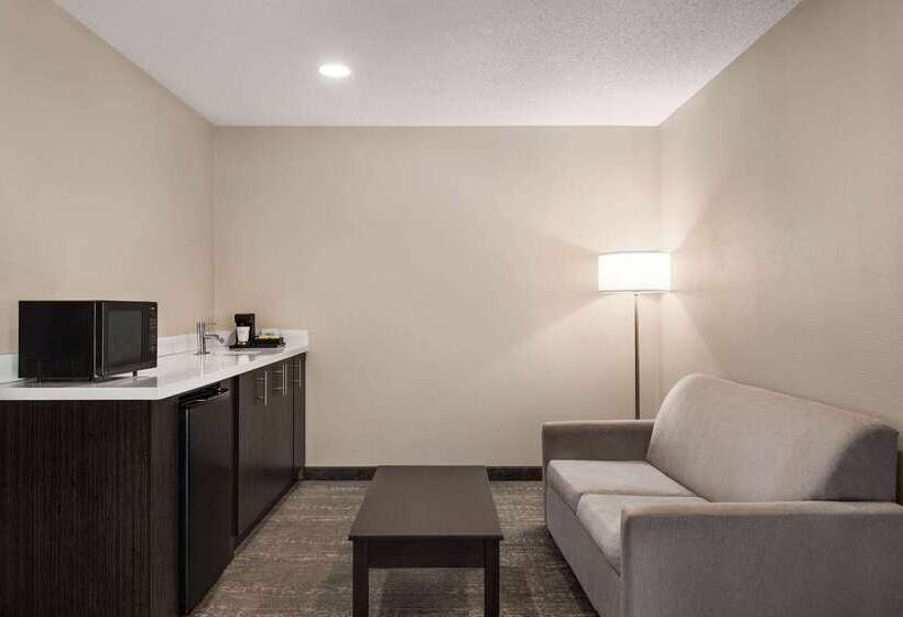 فندق Wingate By Wyndham Savannah I 95 North