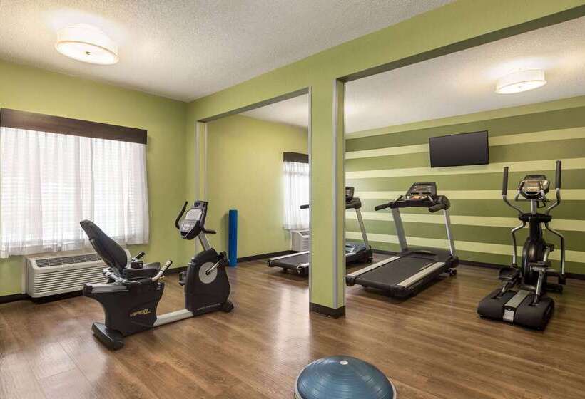 فندق Wingate By Wyndham Savannah I 95 North