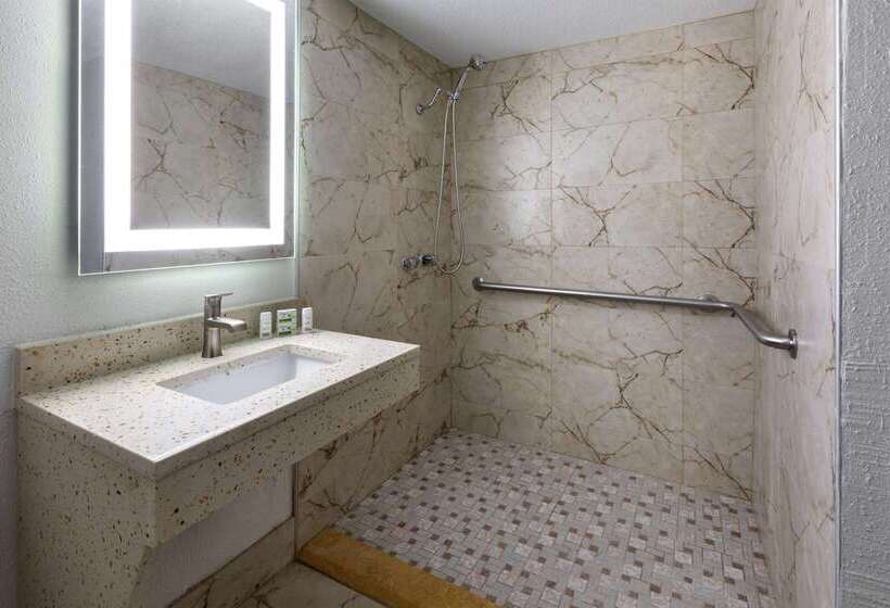 ホテル Wingate By Wyndham Troy