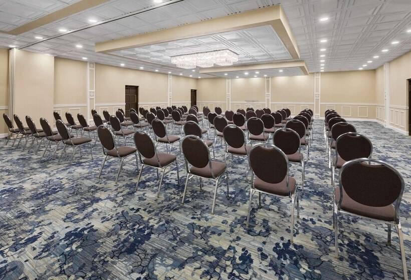 فندق Wingate By Wyndham Troy