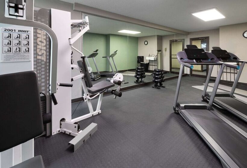 ホテル Wingate By Wyndham Troy