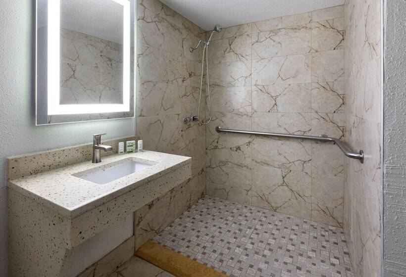 ホテル Wingate By Wyndham Troy