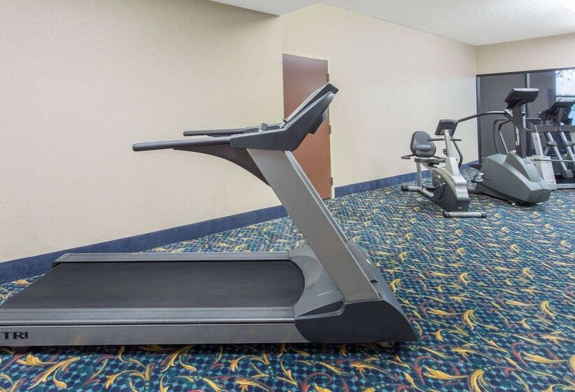 ホテル Wyndham Garden Conference Center Champaign/urbana