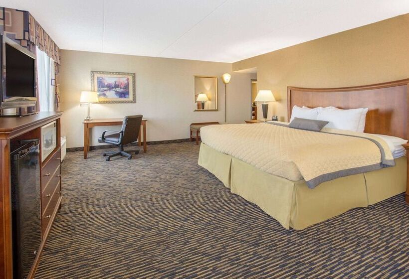 ホテル Wyndham Garden Conference Center Champaign/urbana